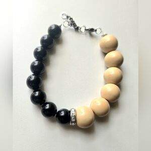 Elegant Black and Cream Beaded Bracelet